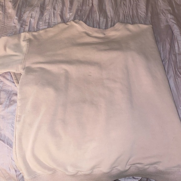 Baby pink kittenish sweater 🛍 - Picture 6 of 6